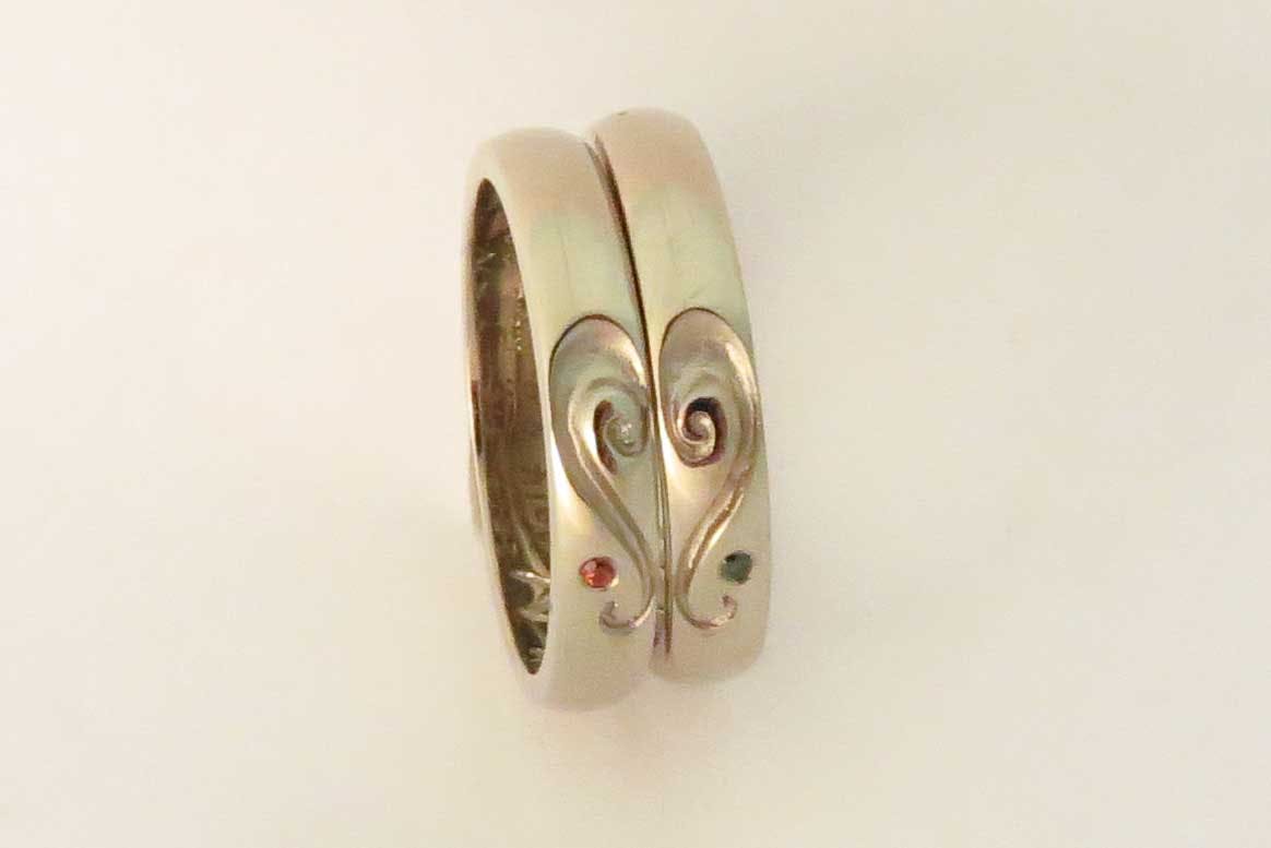 ハート形状の結婚指輪